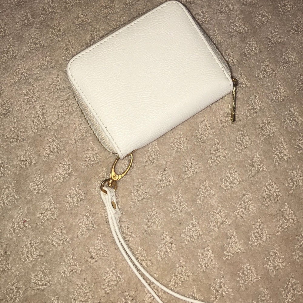 White small on he go wallet